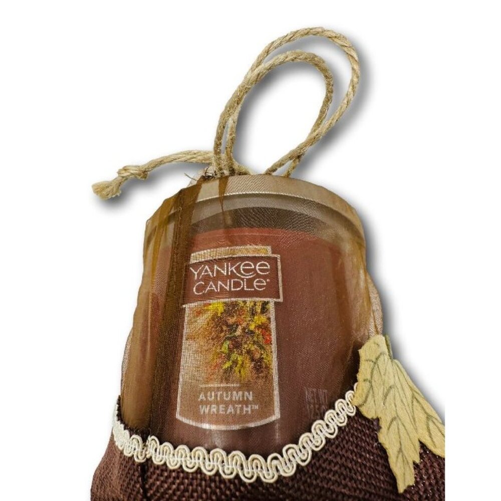 Yankee Candle Autumn Wreath Medium Tumbler 2-Wick Fall Brown Burlap Bag - Picture 3 of 3